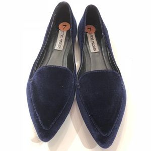 Steve Madden Velvet Blue Flats